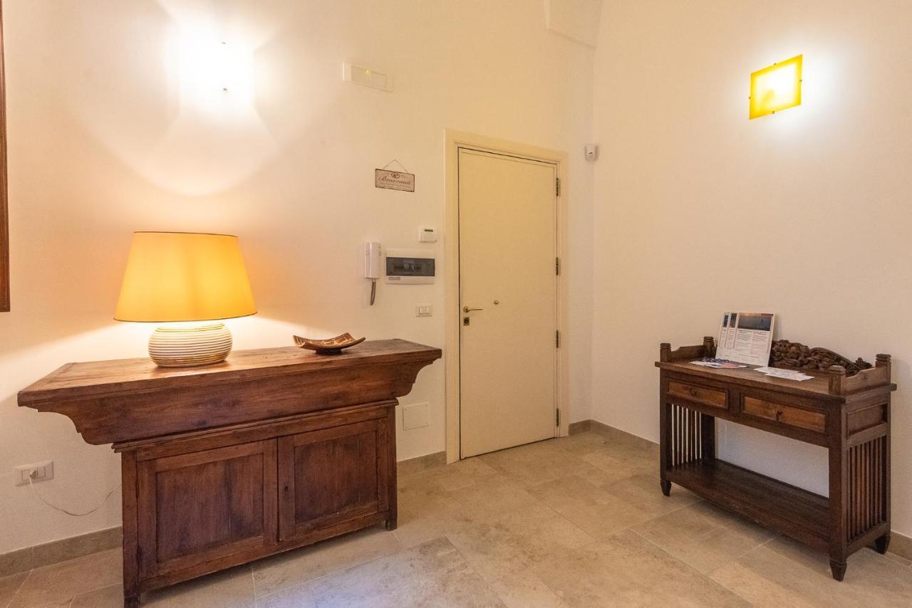 Rubichi 6 - Old Town Apartment Sit Лечче Екстер'єр фото