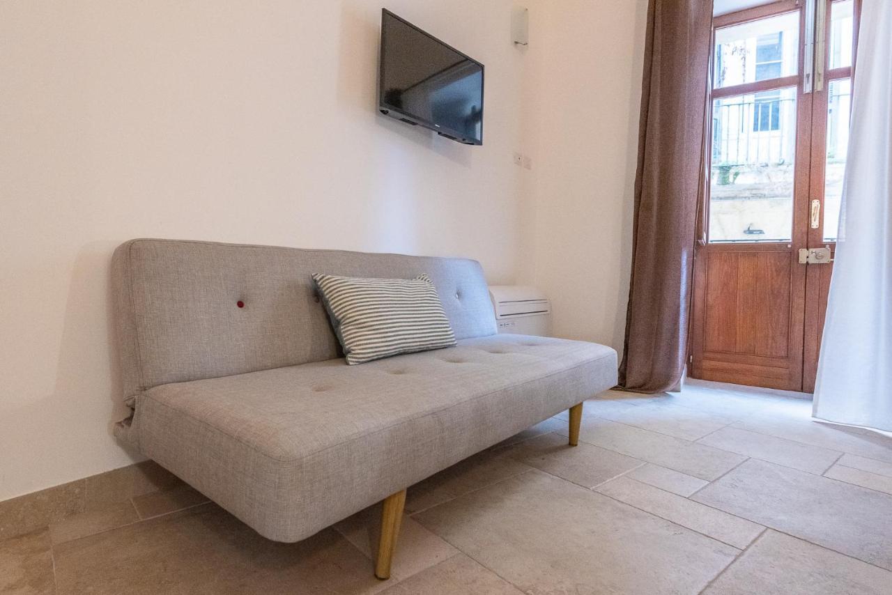 Rubichi 6 - Old Town Apartment Sit Лечче Екстер'єр фото
