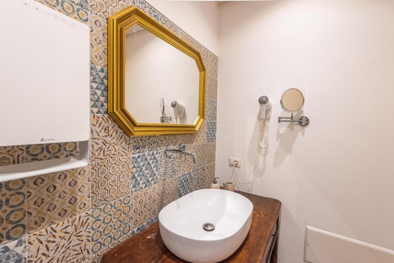 Rubichi 6 - Old Town Apartment Sit Лечче Екстер'єр фото