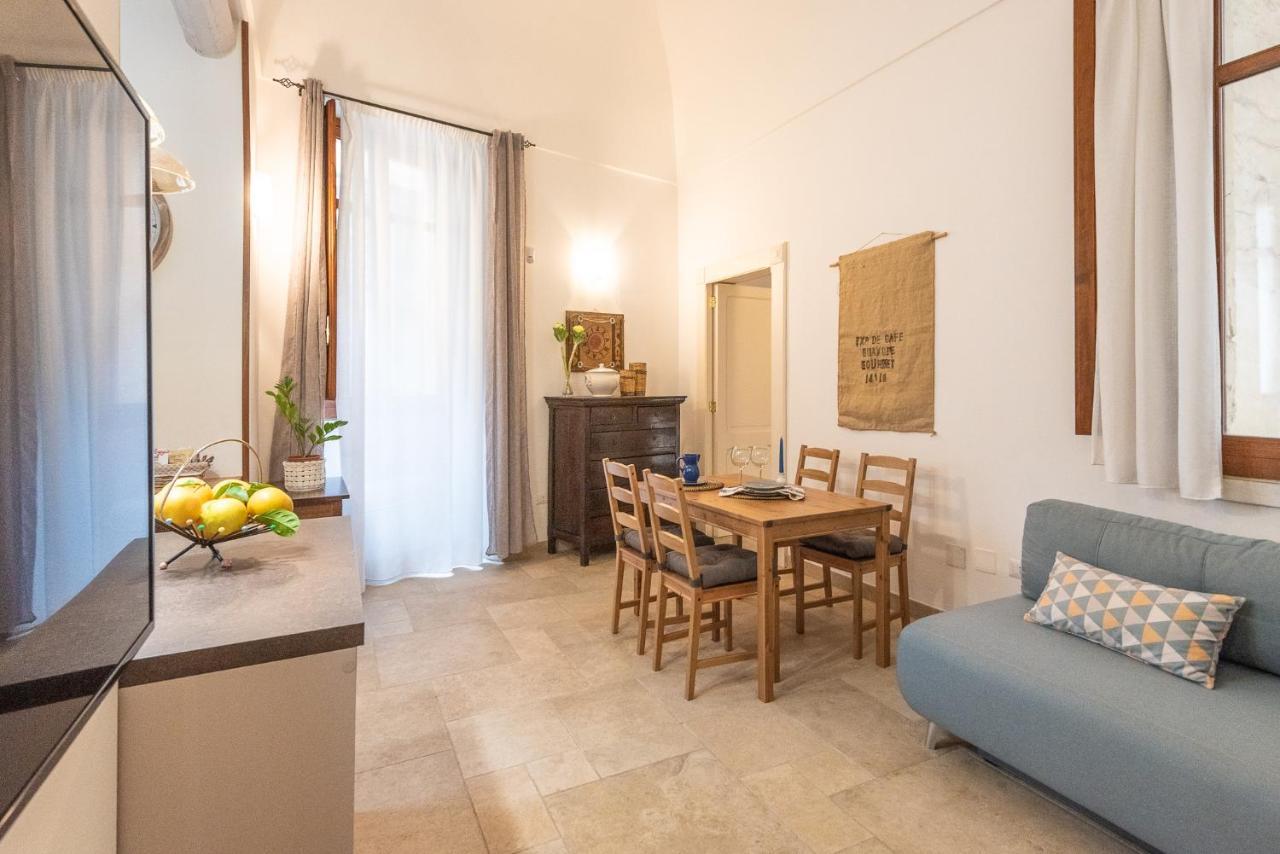 Rubichi 6 - Old Town Apartment Sit Лечче Екстер'єр фото