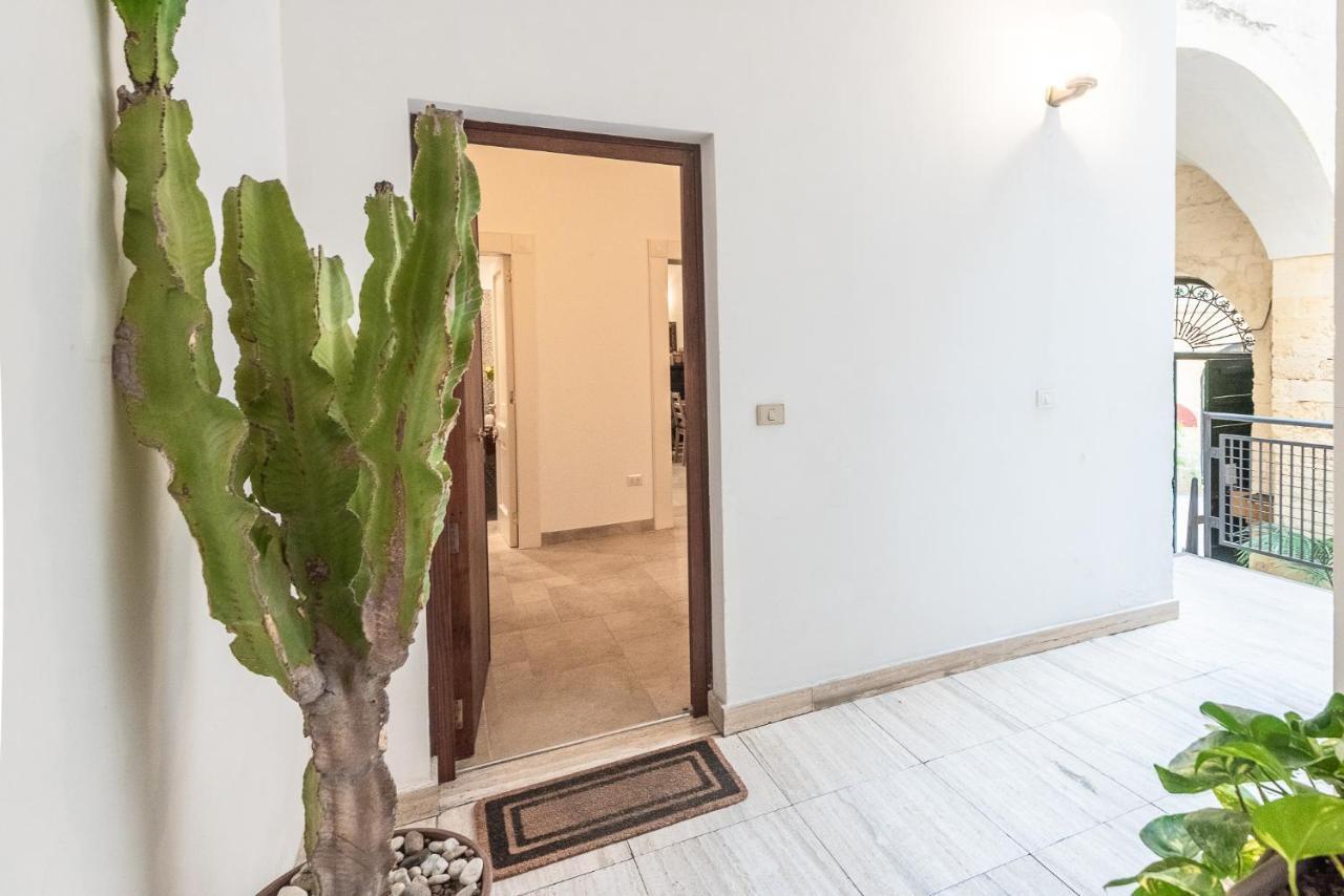 Rubichi 6 - Old Town Apartment Sit Лечче Екстер'єр фото